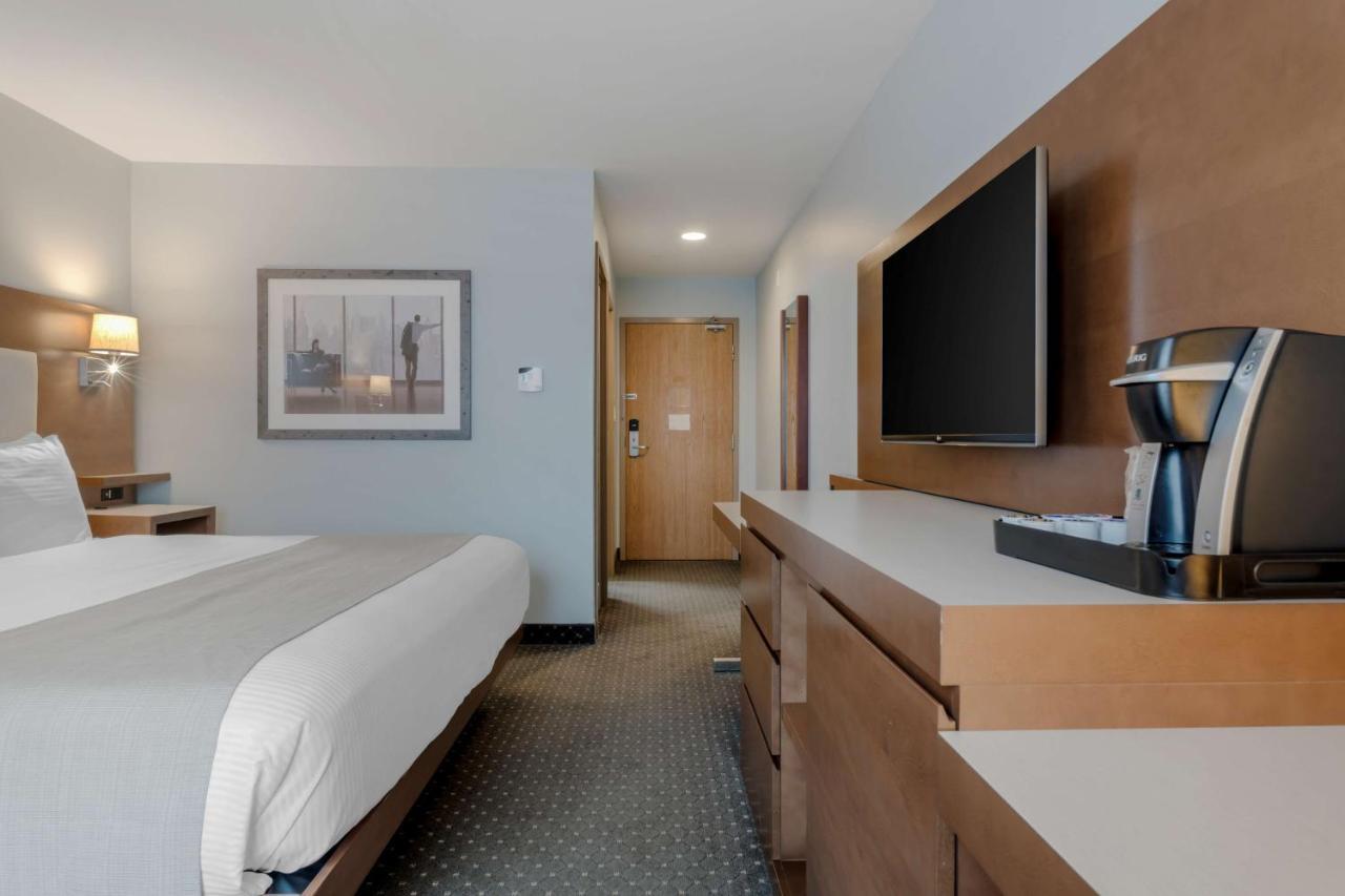 Best Western Plus Woodstock Hotel Conference Centre Exterior foto
